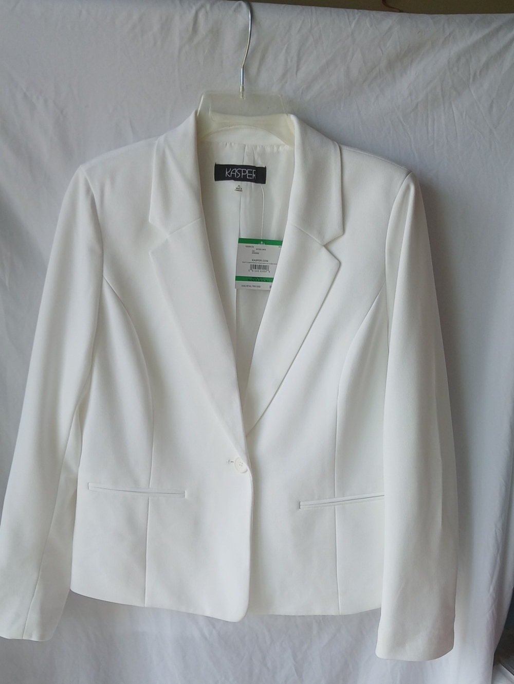 Kasper White Single-Button Tailored Blazer